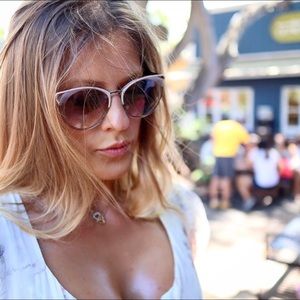 Meet your Posher, Asia